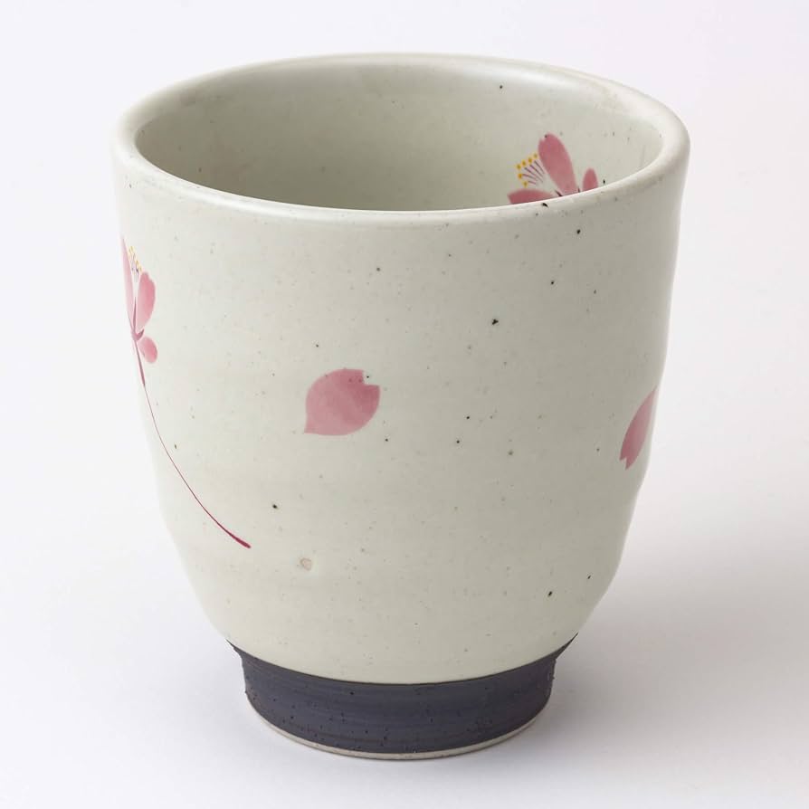 Amazon｜有田焼 湯呑 小 175 ml 桜の舞 桃色 65410｜湯呑み